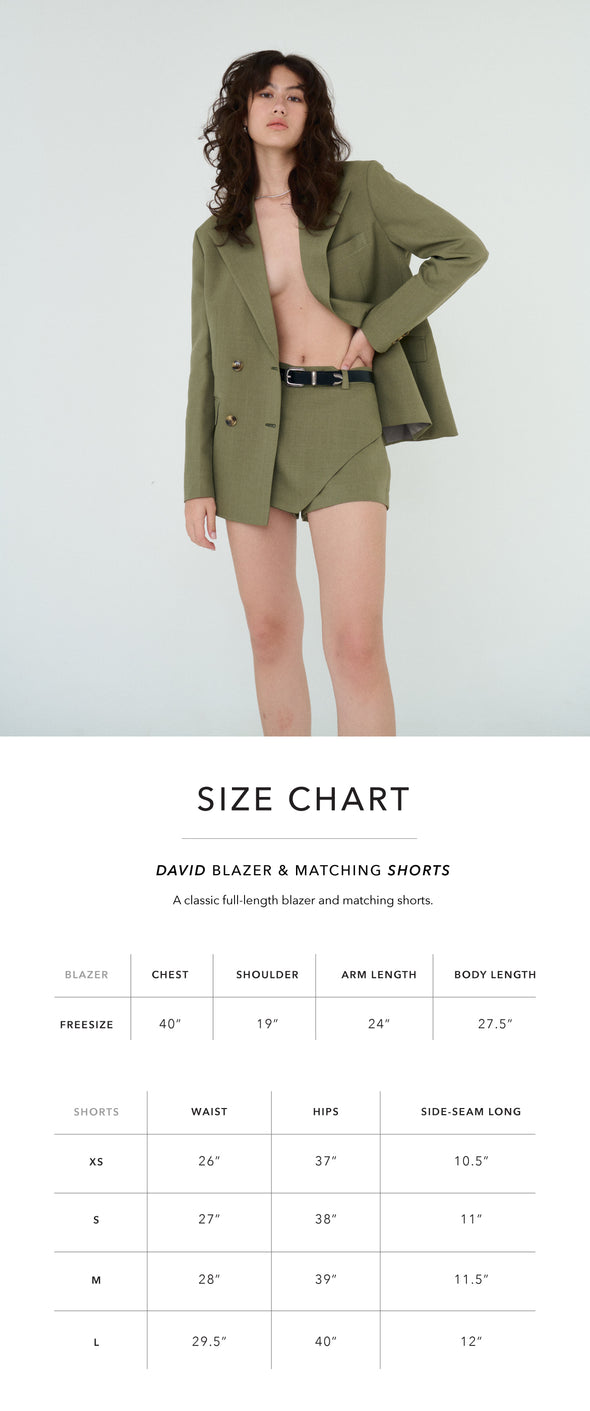 SHORT in Military Green